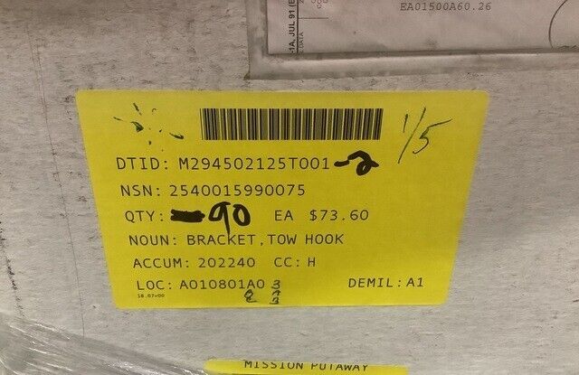 (1) MILITARY HMMWV, HUMMER H1 TOW HOOK BRACKET 13013859 6050442 2540-01-599-0075
