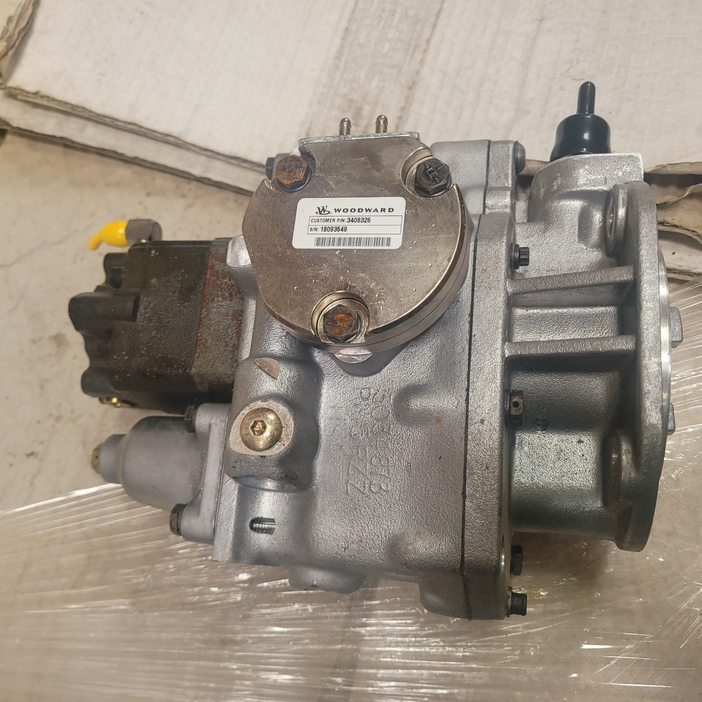CUMMINS 3080596-B8 / 2910-01-394-3429 DIESEL ENGINE ELECTRO-MECHANICAL FUEL PUMP NOS