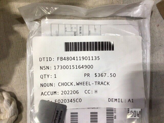 AIRCRAFT GROUND SERVICING EQUIPMENT M32058-2 WHEEL-TRACK CHOCK 1730-01-516-4900