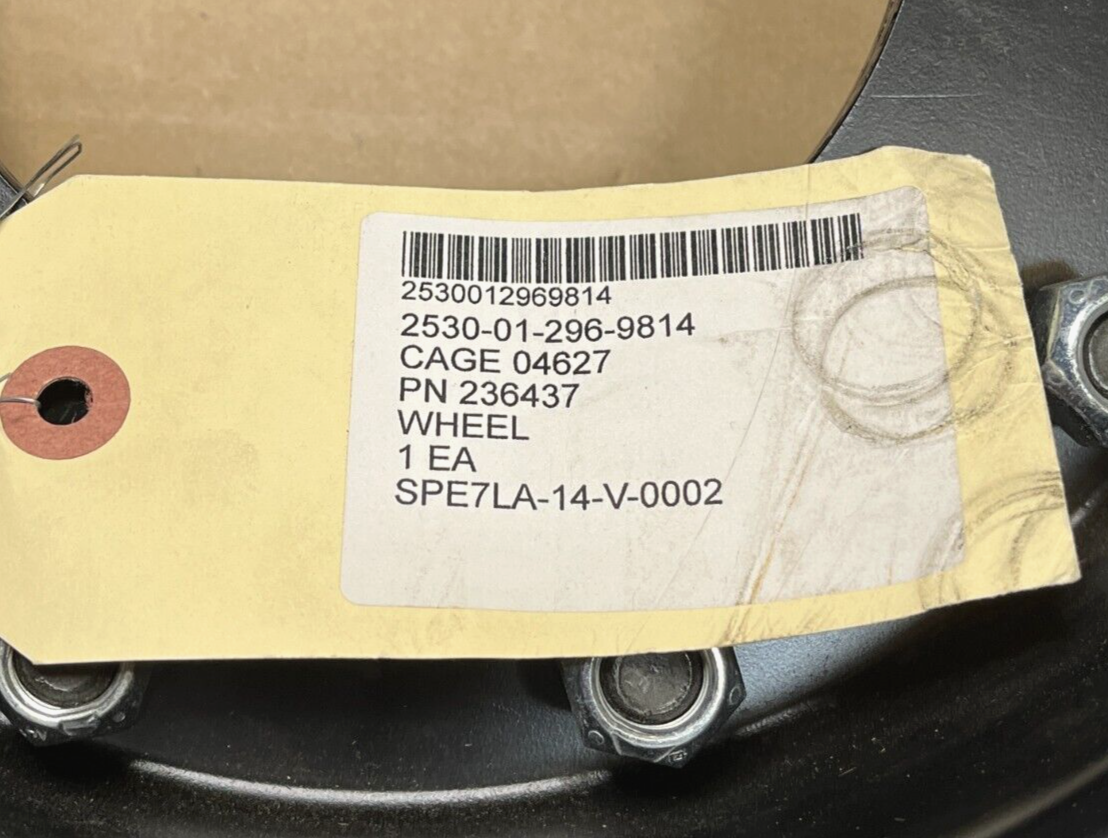 HYSTER H60-XL-MIL FORKLIFT 236437 RIM WHEEL TIRE 650X10 13591 52530-01-296-9814