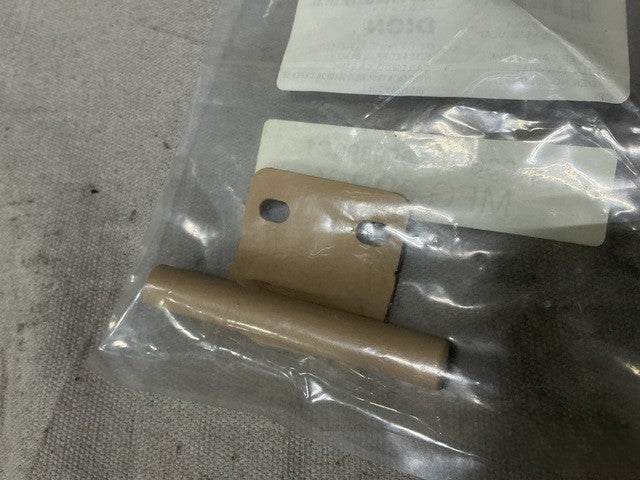 Storage Door Weld Assy Hinge 3689890C1 NSN 2510-01-568-6040 - photo 5