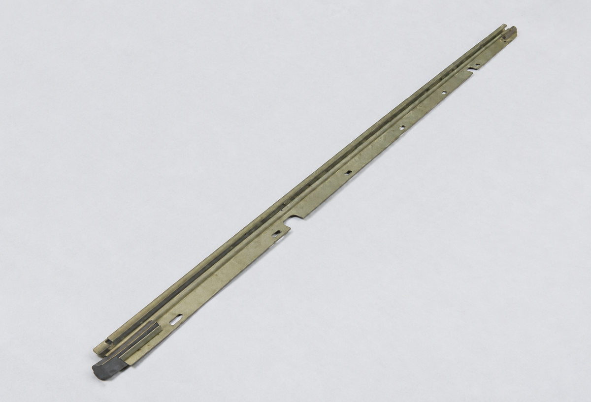 M35A2 M54 M809 Windshield Leaf Hinge 7373323 | NSN 5340-00-696-0266