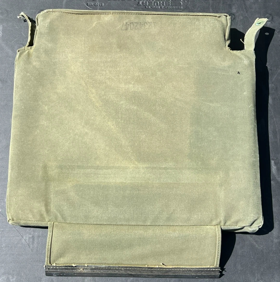 HMMWV M998 A1 HUMMER DRIVERS SEAT GREEN BOTTOM CUSHION 12342047