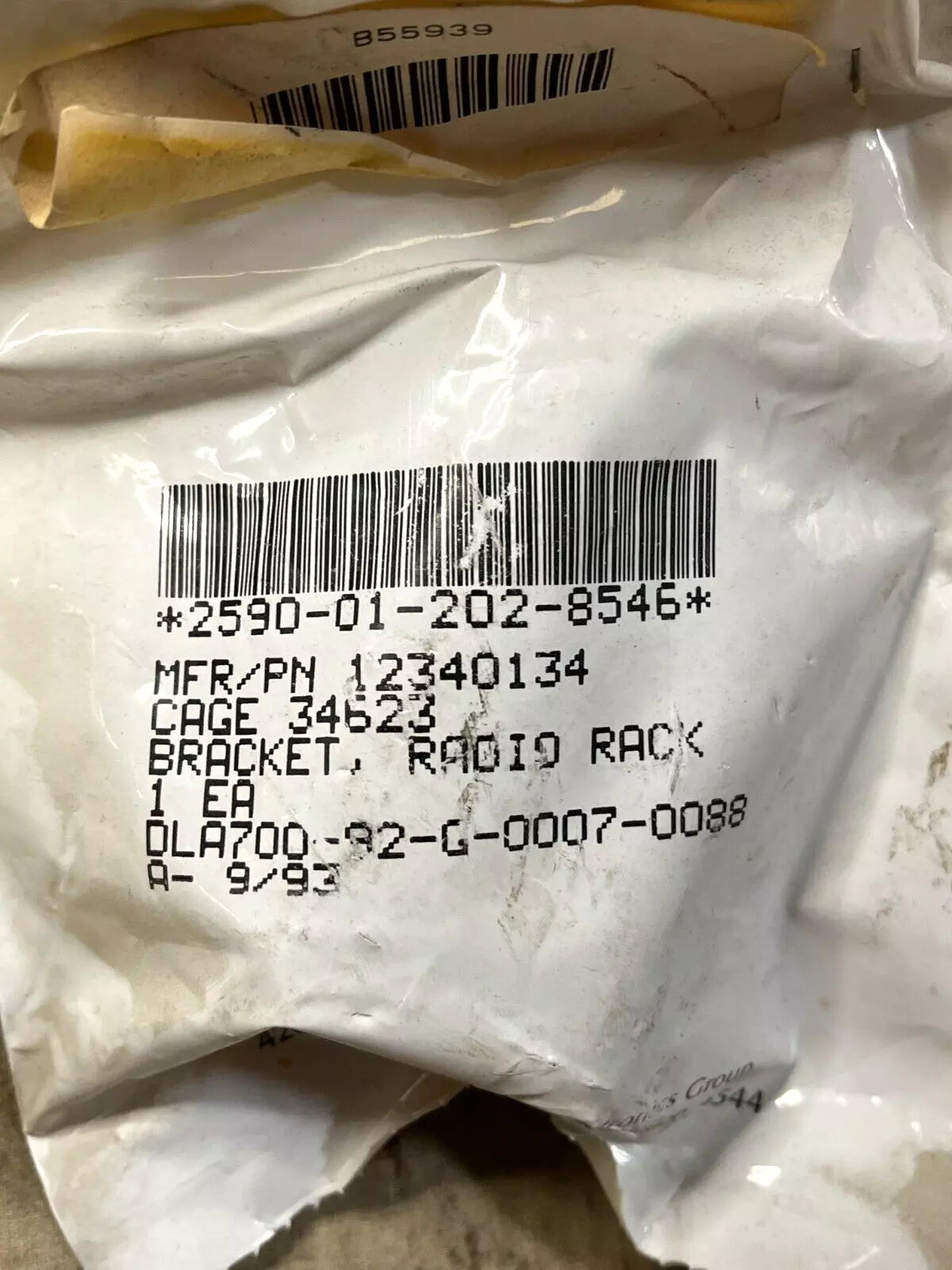 US ARMY RADIO RACK BRACKET 12340134 5588099 2590-01-202-8546