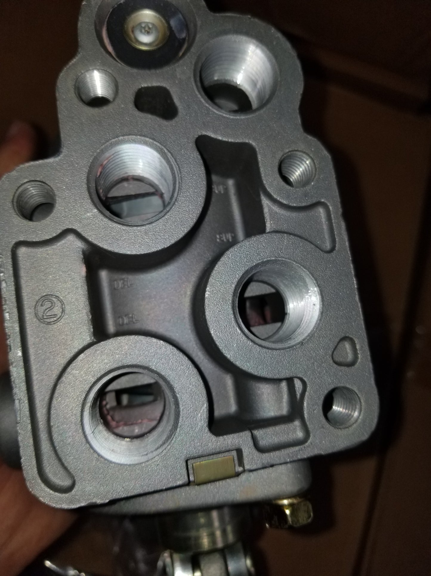 HEMTT M977 M978 M1070 HET TREADLE VALVE 2530-01-132-9144 123907C 288268N WWS 72001-3404