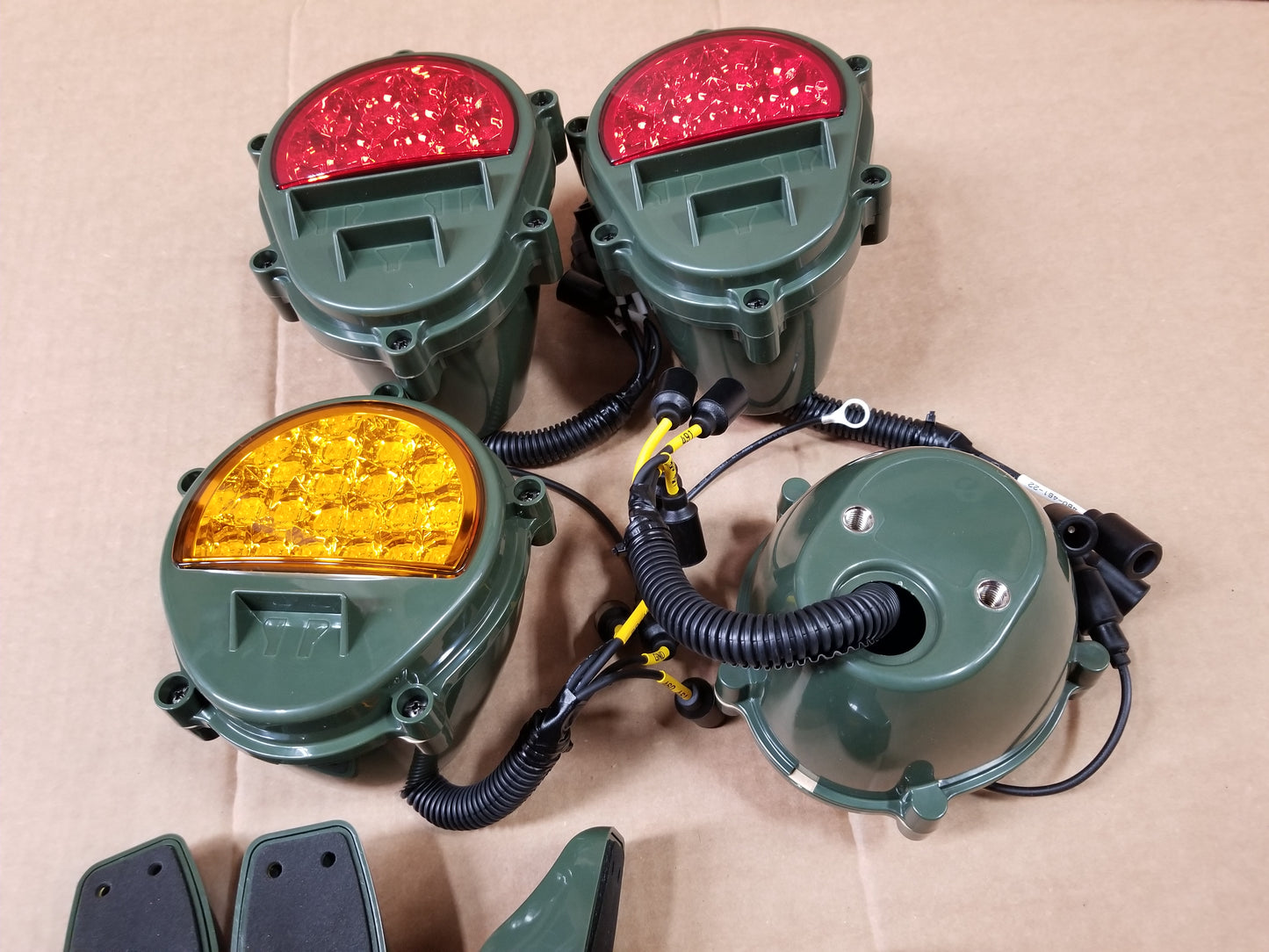 NEW LED HMMWV BRAKE LIGHT TURN SIGNAL SET M998 HUMVEE 12422957 M35 Military