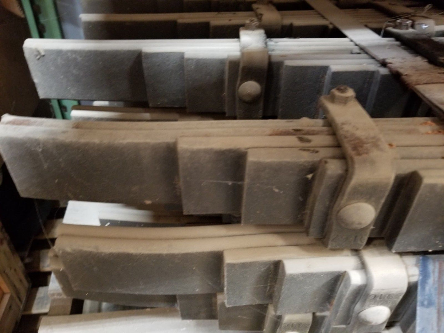 M35A2 G742 M35 Rear Spring 7368629 2510-00-736-8629