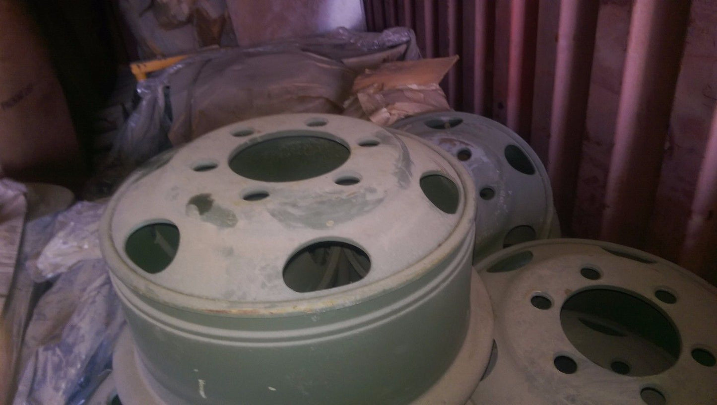 M35 M35a2 WHEEL REAR 6 Hole 20" Rim PN 7389620 NSN 2530-00738-9620 G742