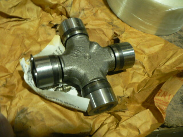 HUMVEE HMMWV M998 5595706 U JOINT KIT OF 4 U- JOINT HUMMER