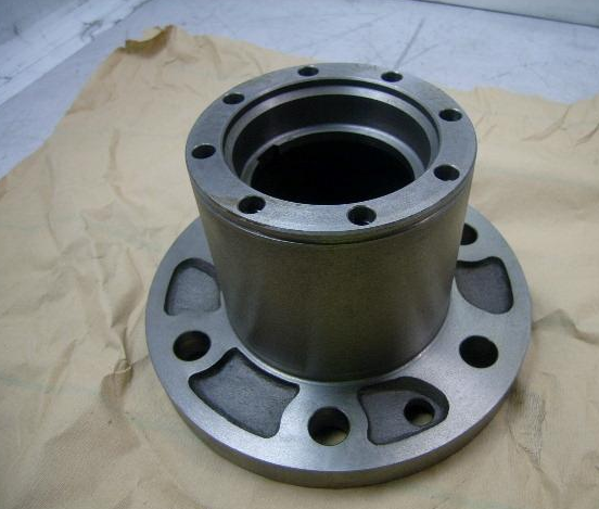 M35A2 2.5 Ton Wheel Hub Assembly 10896708 2530-00-176-7859