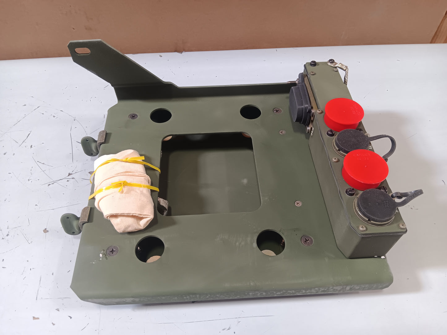 Electrical Equipment Mounting Base NSN 5975-01-285-2352 | A3018353-1 | MT-6576/VRC
