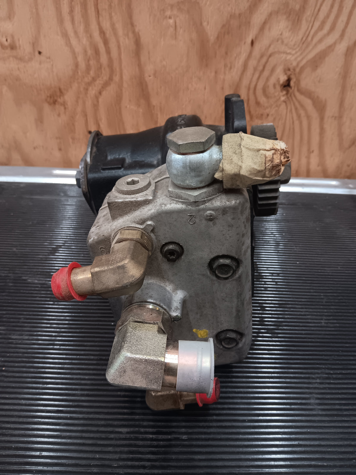MRAP Compressor Unit 5286964 | NSN 4130-01-557-5677