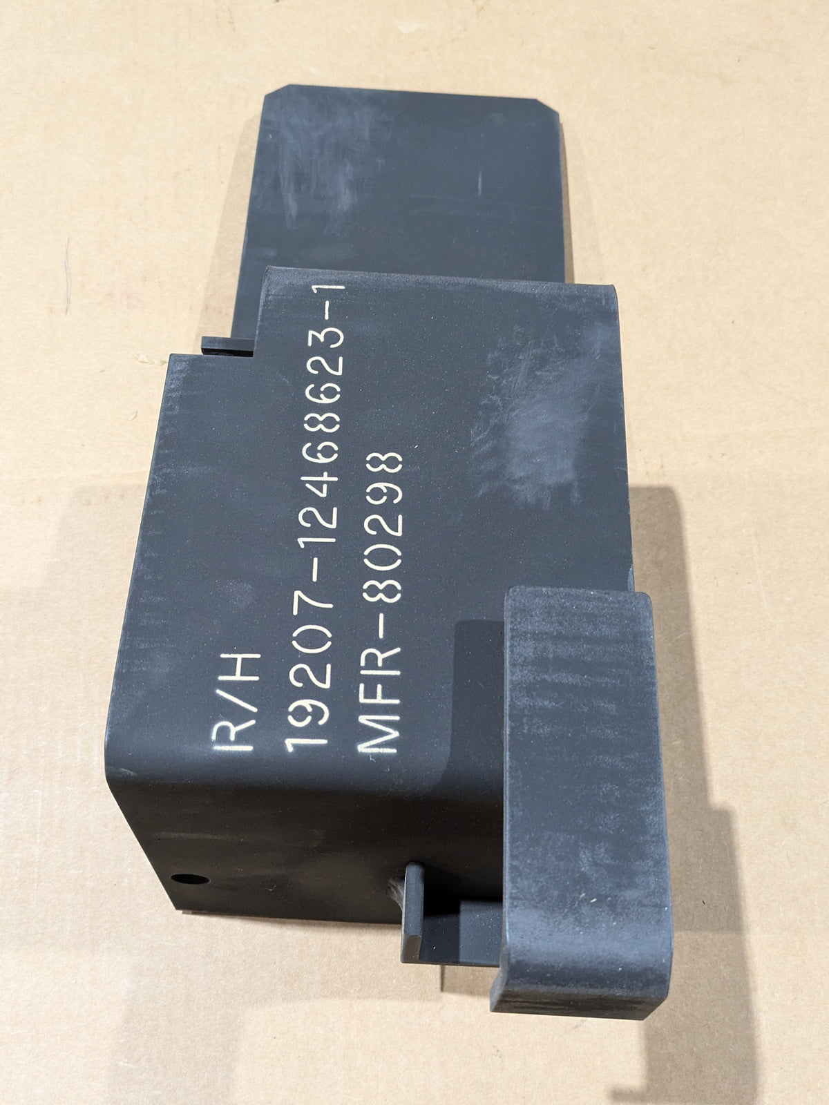 U S Army Tank Automotive Command 12664366-1 Vehicular Bracket - NSN 2590-01-533-8676 - photo 1