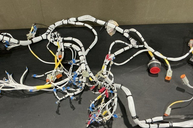 Cable Assy R0053977 NSN 6150-01-548-6965 - photo 4