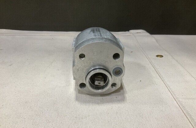 MRAP - COUGAR PAR DEFENSE MIL-001-513 HYDRAULIC PUMP UNIT 4320-01-566-3963