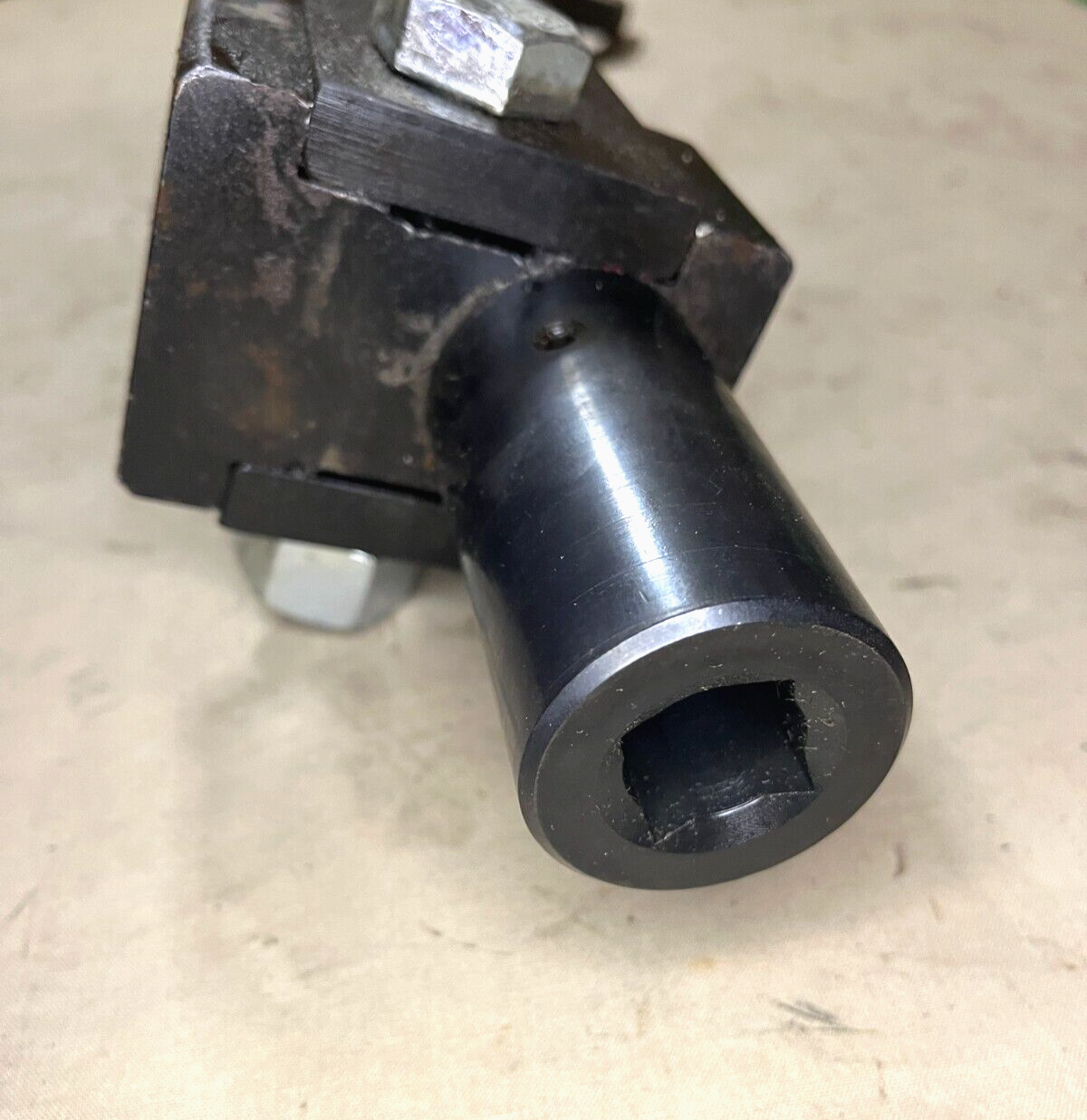 MILITARY AMPV 12252120 FULL TRACK JACK FIXTURE 5120-01-016-2149 NOS
