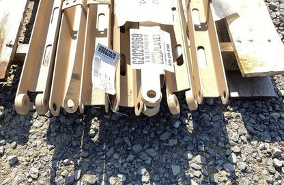 Angle Bracket 3924016 NSN 5340-01-599-0186 - photo 3