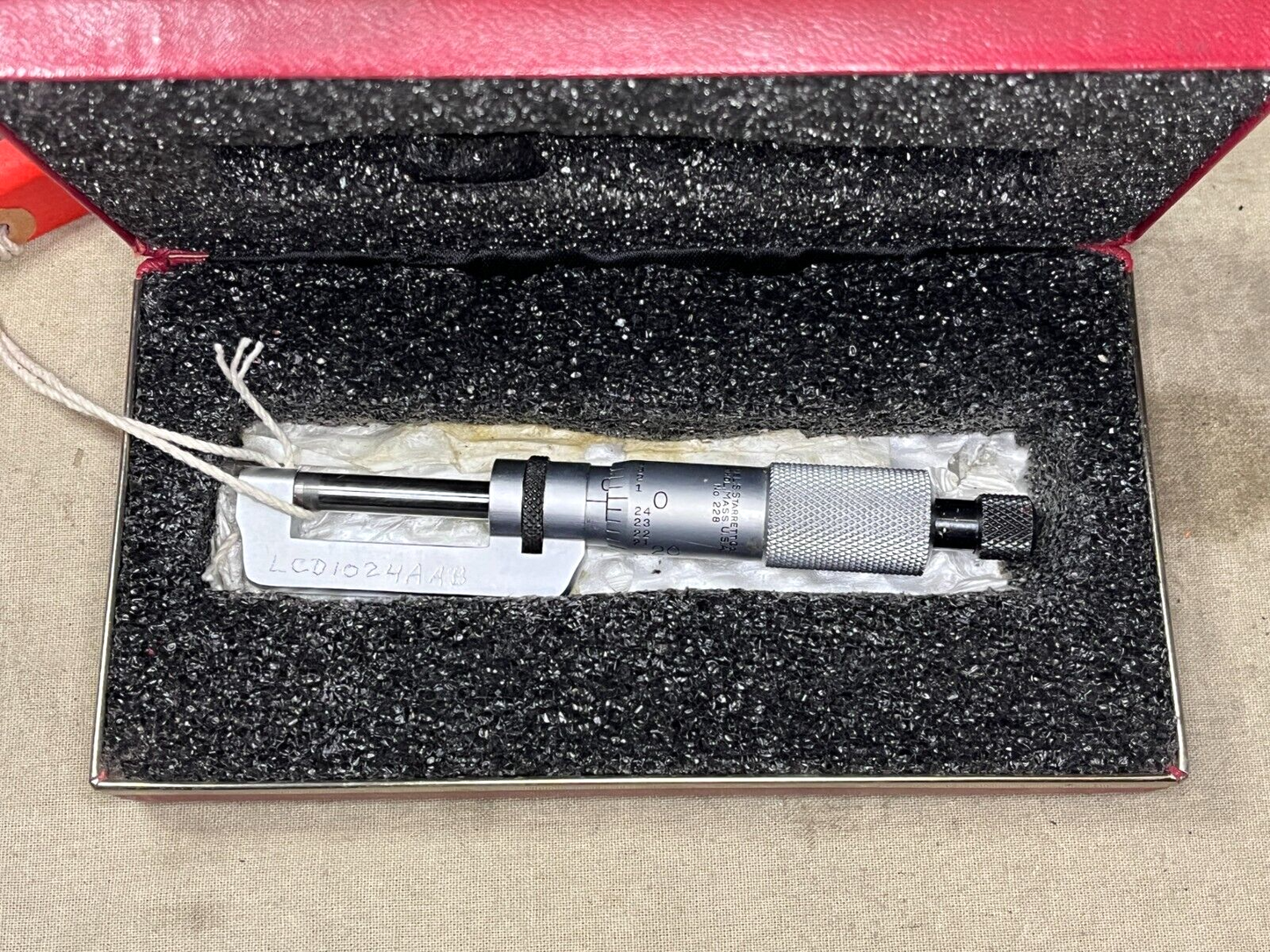 OUTSIDE MICROMETER CALIPER 228XRL 1'' 001'' LOCK NUT 07570174 5210-01-534-2746