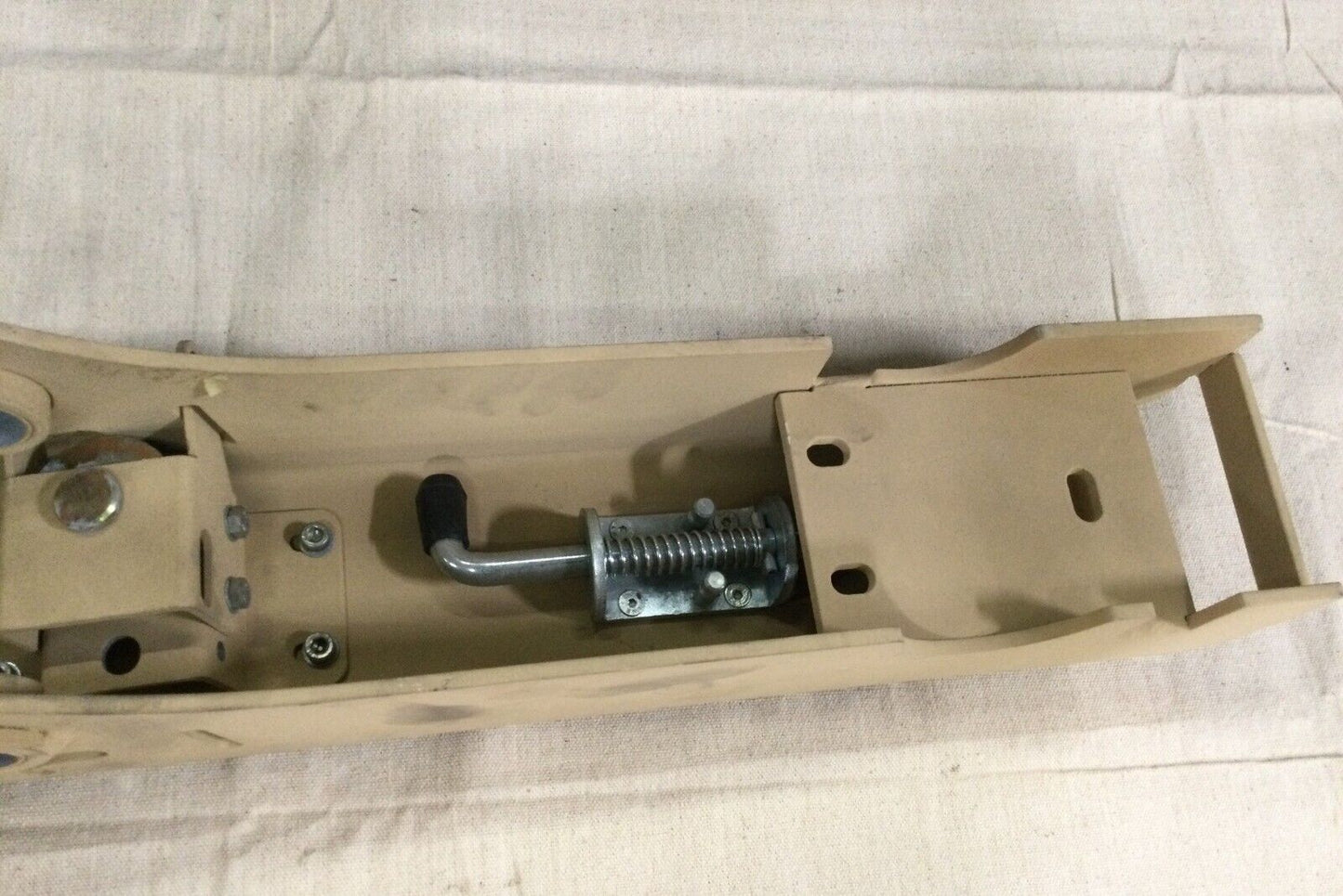 MRAP HAND OPERATED DRUM WINCH WHEEL SPARE RH ASSY R0067059 3950-01-557-6177 NOS