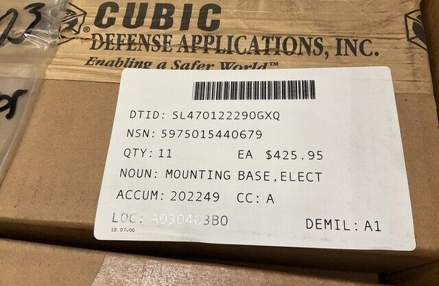 CUBIC DEFENSE RADIO SET CONTROL 282615-1 ADAPTER MOUNTING BASE 5975-01-544-0679