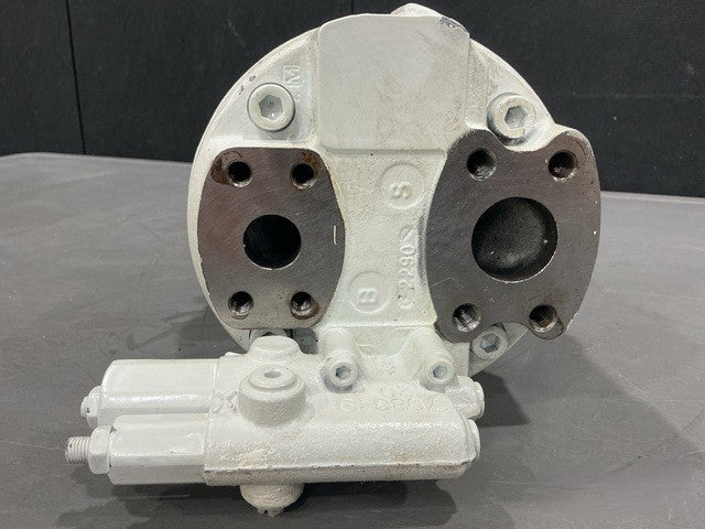 Piston Pump R902401111 NSN 4320-01-624-6521 - photo 3