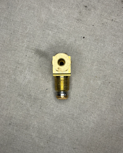 (1) MTVR OSHKOSH 4HA885 PIPE TO TUBE ELBOW 5/16"-24 FITS MILITARY MK23 TRUCK