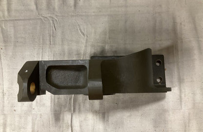 Bracket Roller 5-TON NSN 2520-00-740-9805 - photo 2