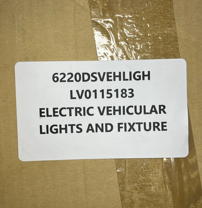 NEW GENUINE OEM HYUNDAI COUNTY 24V 5W  RH HEADLIGHT LAMP ASSEMBLY 921025A100