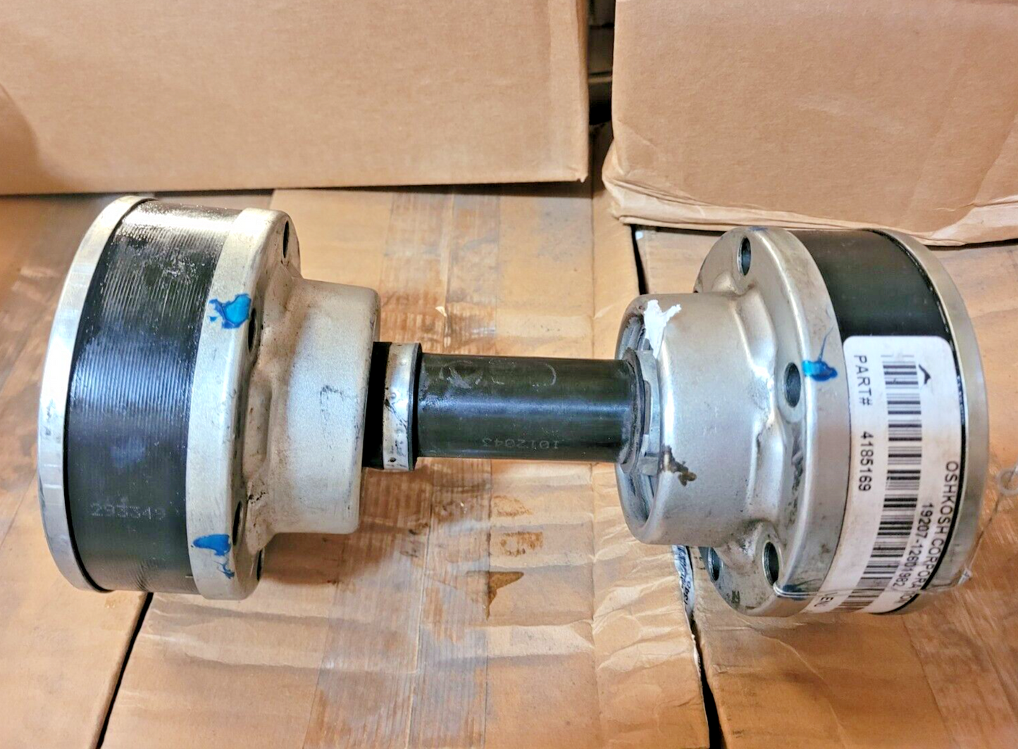 OSHKOSH TRUCK UTILITY TAMCN D00467K SHAFT AXLE AUTOMOTIVE 2520-01-672-7222