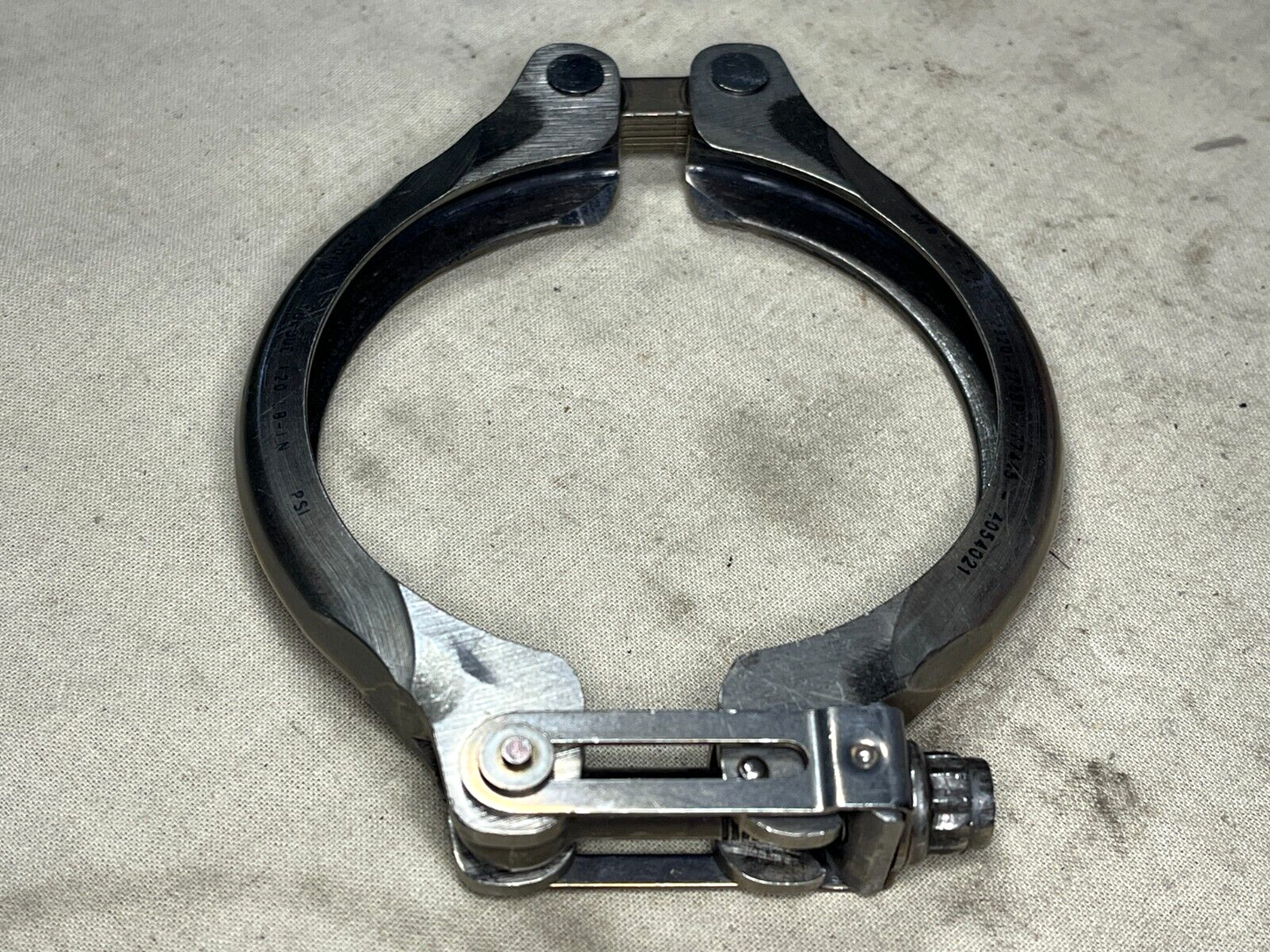GROOVED CLAMP COUPLING 4054021 4020642 2320-275 5342-00-395-7392 NOS