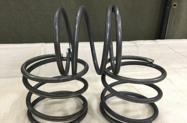 (1) MILITARY LVSR M1070 EXTENSION HELICAL SPRING 11892 11892-G 5360-01-341-2867