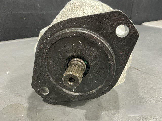 Piston Pump R902401111 NSN 4320-01-624-6521 - photo 6