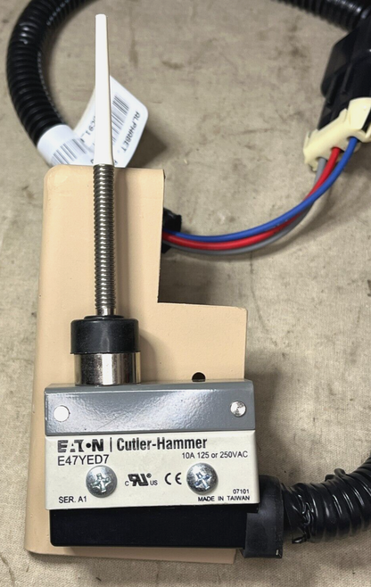 MILITARY MRAP 3680150C91 RAMP DOOR SWITCH, WIRING HARNESS 10A 6150-01-567-0315