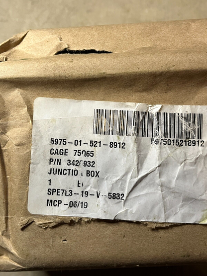 MILITARY MK36 WRECKER TRUCK 3426932 OSHKOSH JUNCTION BOX 5975-01-521-8912
