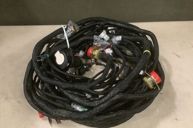 MRAP - M-ATV UI OSHKOSH 3879686 WIRING HARNESS BRANCHED 6150-01-581-9870