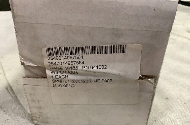 ROUGH TERRAIN FORKLIFT, TX51-19M TEREX 641002 LEFT WIPER ARM 2540-01-495-7564