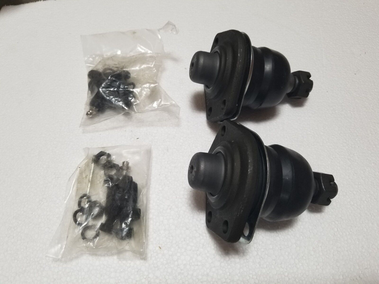 2EA HMMWV HUMMER M998 12338325 UPPER BALL JOINT 5/16 5992380 2530-01-188-3685