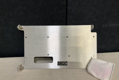 CUBIC DEFENSE RADIO SET CONTROL 282615-1 ADAPTER MOUNTING BASE 5975-01-544-0679