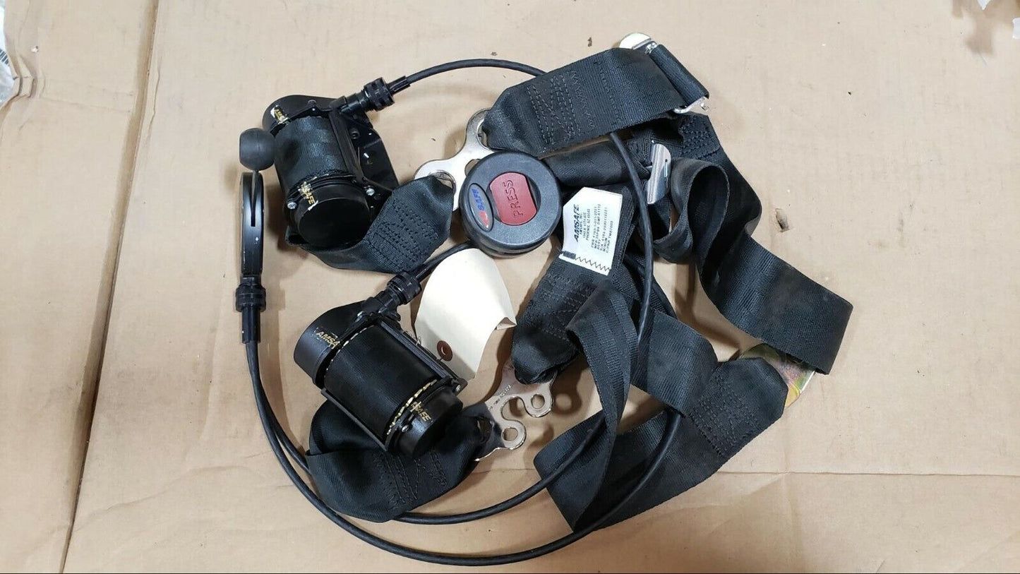 AmSafe Military Vehicle 4-point Restraint System  2540-01-557-6664 R0081091	MRAP