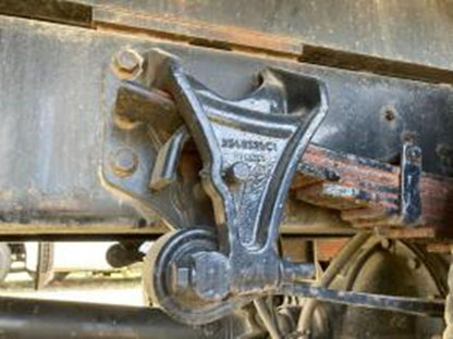MRAP NAVISTAR DEFENSE 3534538C91 REAR LEAF SPRING ALIGNMENT CLIP 2510015640003