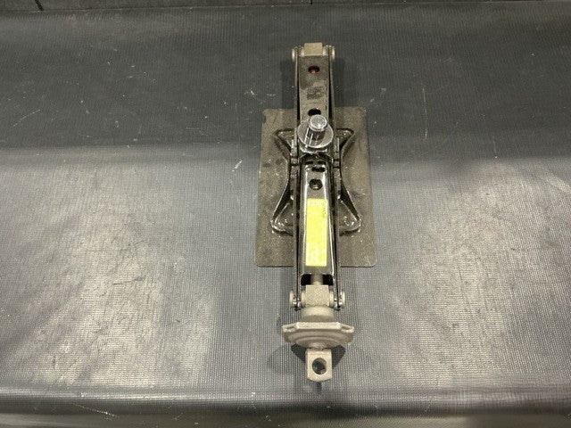 Hand Scissor Jack M1167 NSN 5120-01-430-3123 - photo 3
