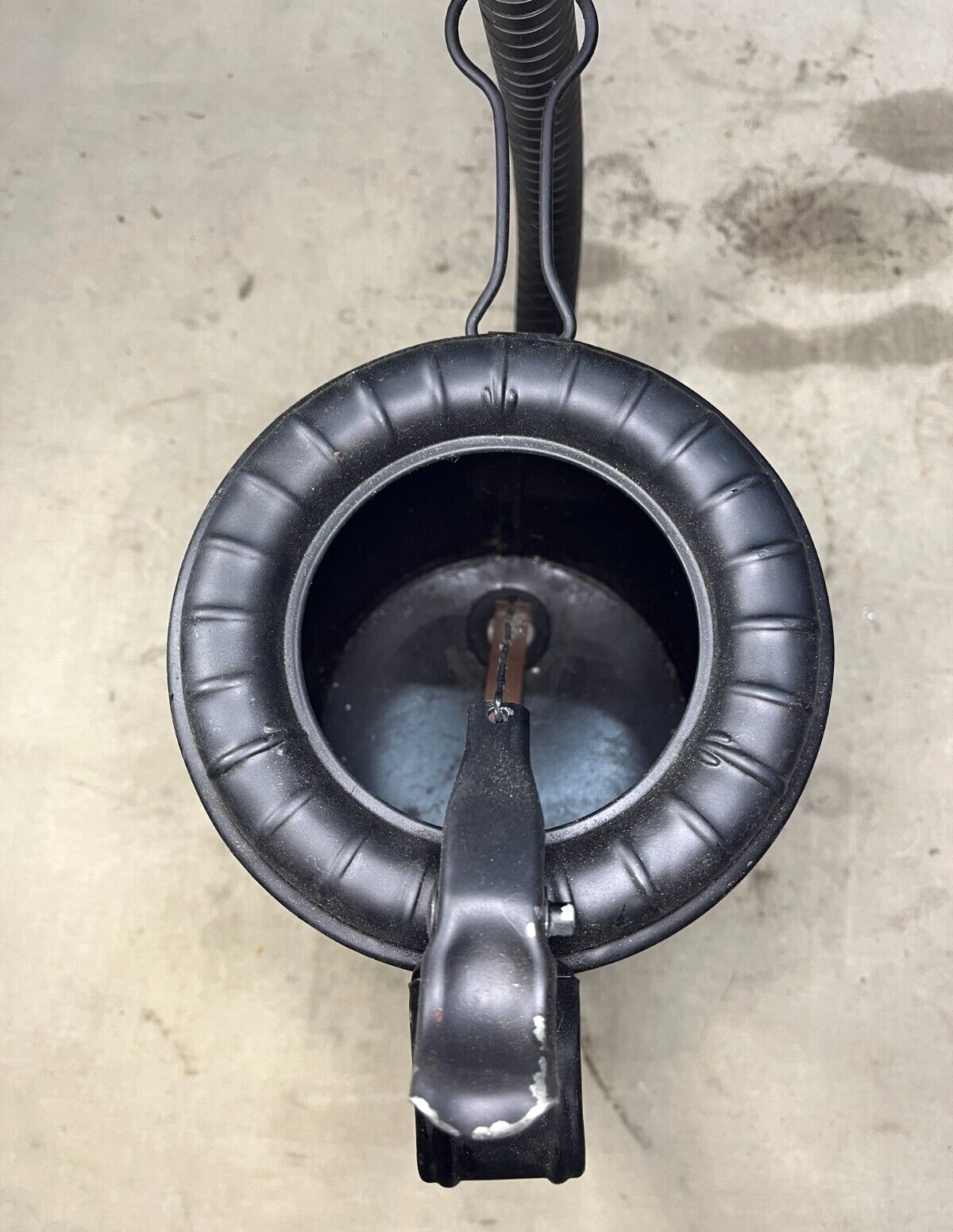 SWINGSPOUT LX-1532 FLOW CONTROL LIQUID MEASURE FLEXIBLE 2 QUART 7240-00-255-8113