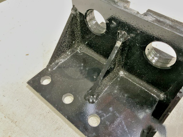 Mount Bracket 1198-AA1-001 NSN 2510-01-583-2749 - photo 2