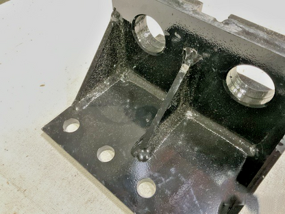 Mount Bracket 1198-AA1-001 NSN 2510-01-583-2749 - photo 2