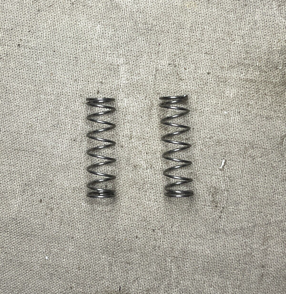 2 PACK OF COMPRESSION HELICAL SPRING 1'' RIGHT-HAND AS24585C156 5360-00-763-3986