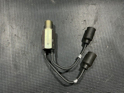 Indicator Light 1/4-TON NSN 6220-01-566-4110 - photo 2