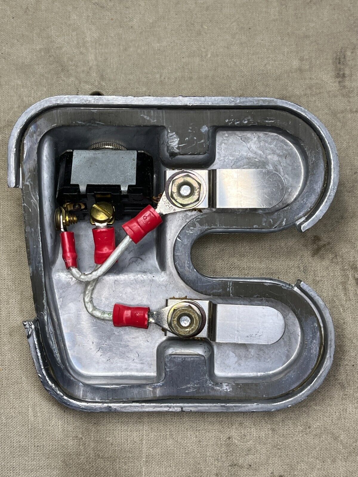 MILITARY STANDARD GAS 13206E0435 BREAKER POINTS COVER ASSEMBLY 2920-00-111-6427