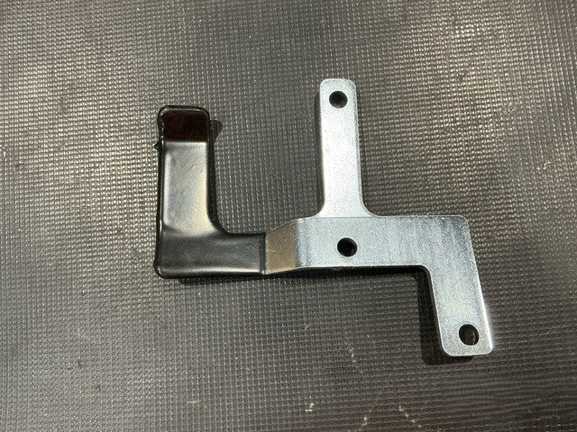 Mounting Bracket 3594125C1 NSN 5340-01-587-3379 - photo 2