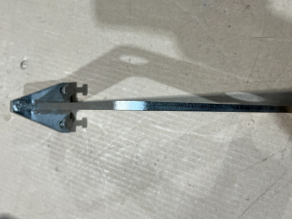 Angle Bracket OH-58D NSN 5340-01-200-9684 - photo 2