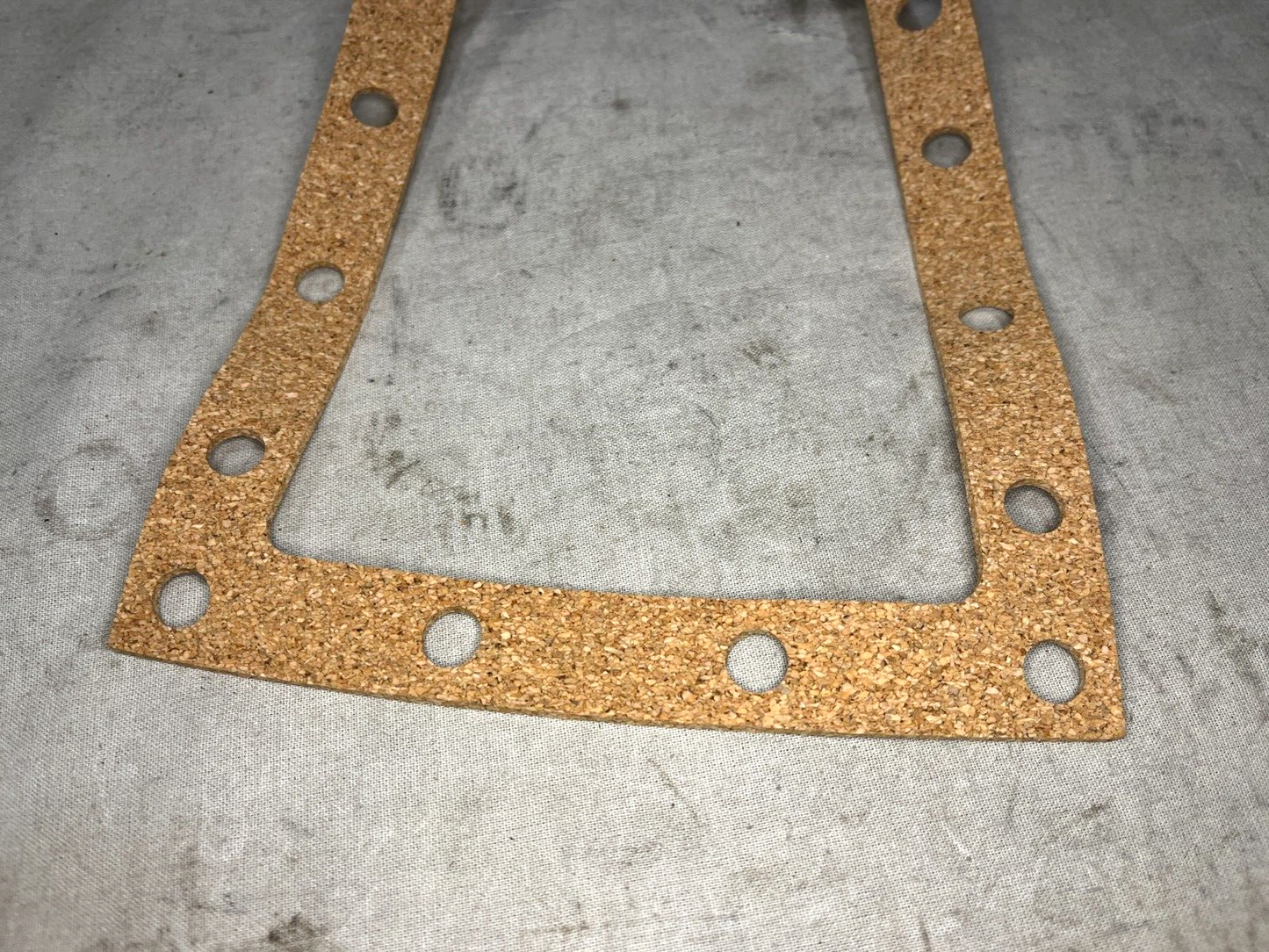 MILITARY M939 5TON TRUCK SERIES 12302621 GASKET RADIATOR 5330-01-232-1487